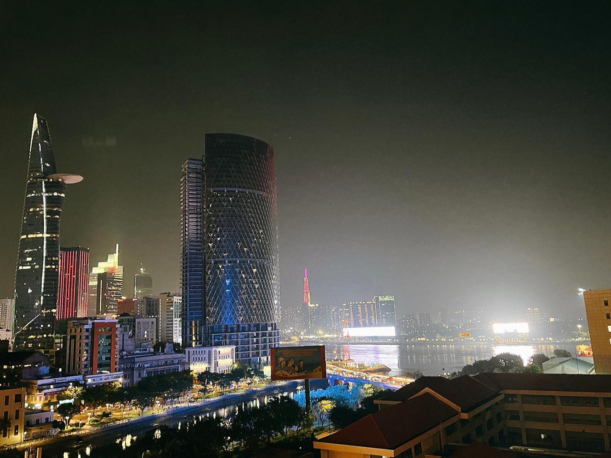 Apartamento Blue Harbour - Saigon Royal Fully - Furnished Apt In Dist 4, 2 Bedrooms