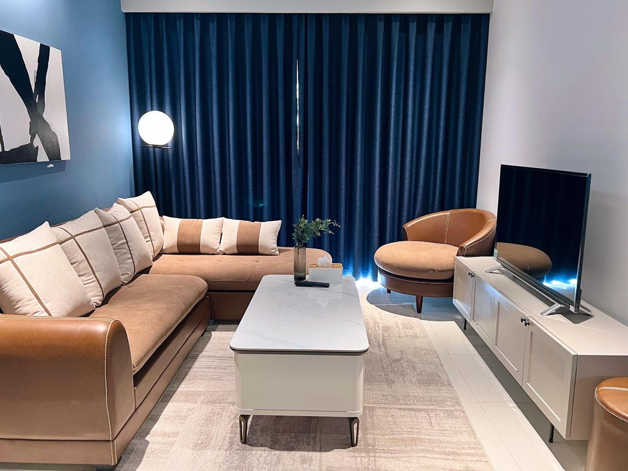 Blue Harbour - Saigon Royal Fully - Furnished Apt In Dist 4, 2 Bedrooms Apartamento *